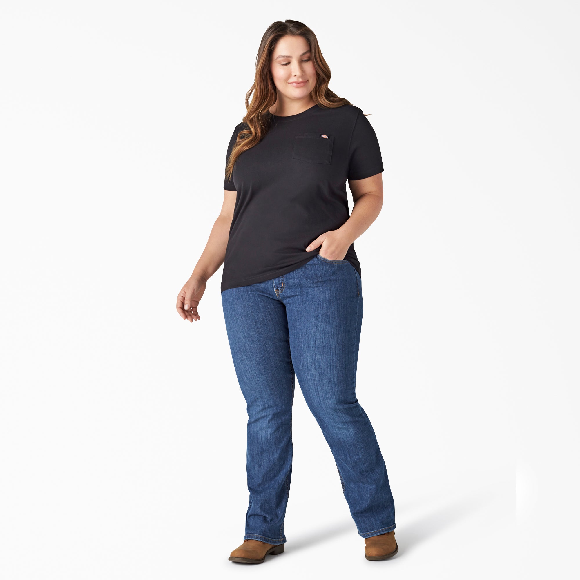 Women's Plus Heavyweight Short Sleeve Pocket T-Shirt - Image 3